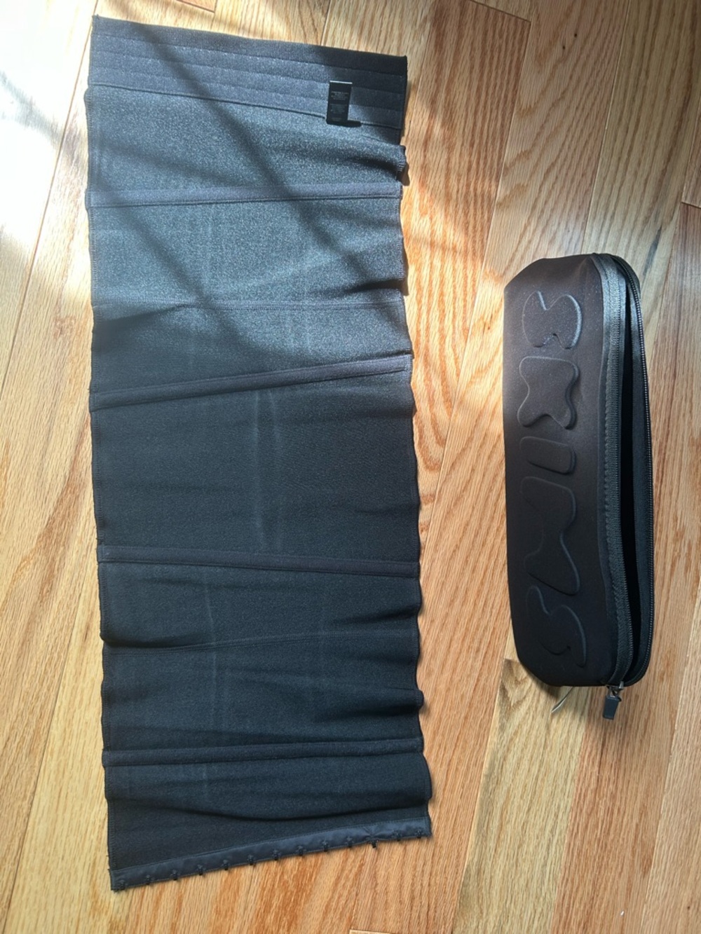 Skims black waist trainer Medium